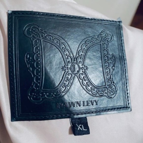 Trench Coat Belted Dawn Levy "Kendra" - EUC - Picture 12 of 15